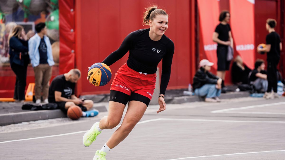 České basketbalistky podlehly na MS Nizozemkám, pak porazily Polky
