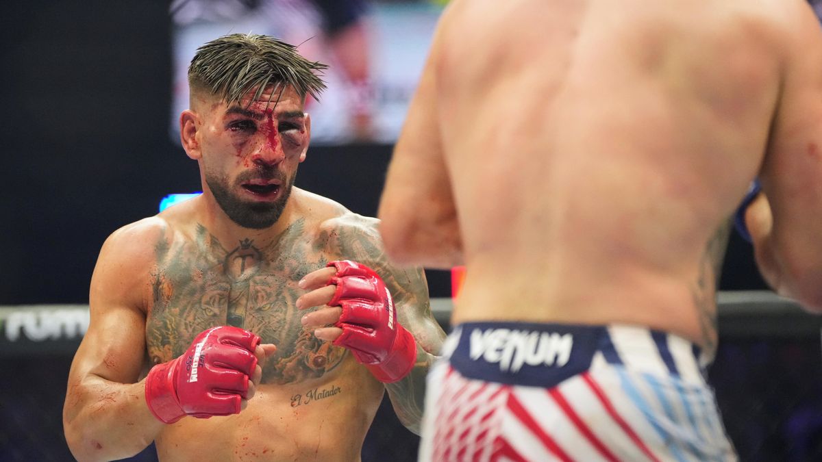 Krušná noc. Šampion shrábl miliony, rivala poslal do nemocnice