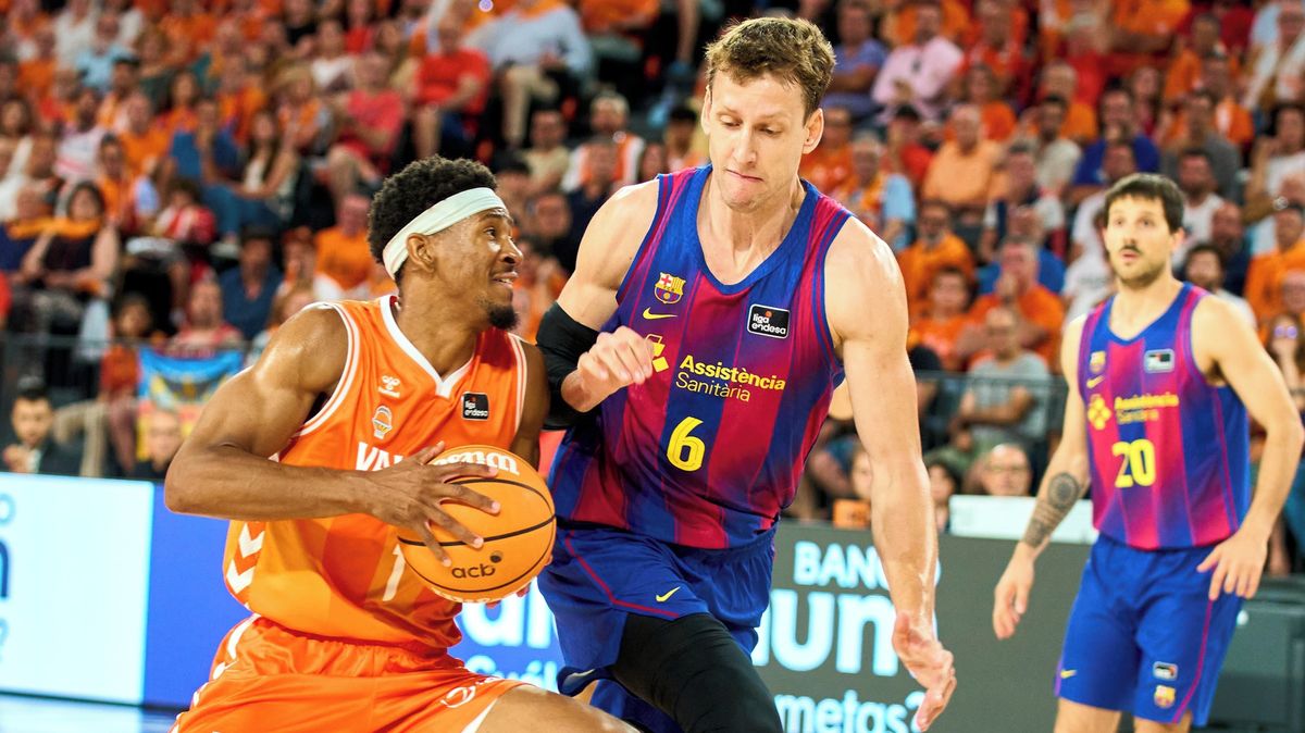 Veselý kariéru ziskem titulu nezakončí. Barcelona padla ve finále s Valencií