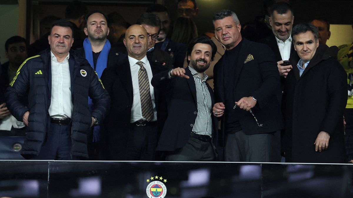 Prezident Fenerbahce byl odsouzen na dva a půl roku do vězení za sázky