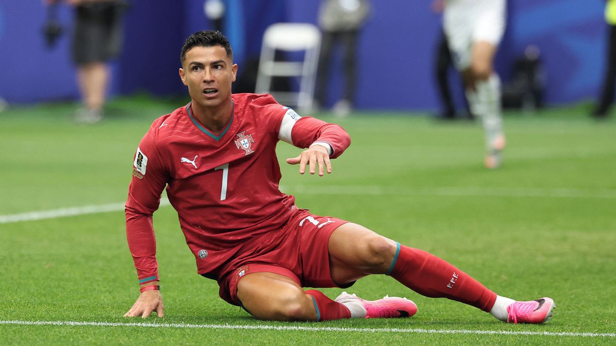 FOTBAL ONLINE: Gól! Ronaldo otevírá skóre
