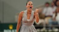 Největší favoritka French Open se obula do mlčících Rusek. Za vzor dává jejich odvážnou krajanku