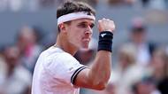 TENIS ONLINE: Třetí sada pro Menšíka! Bitva o finále Roland Garros graduje