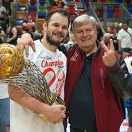 Jaromír Bohačík s Miroslavem Janstou, bývalým majitelem Nymburku a šéfem ČBF