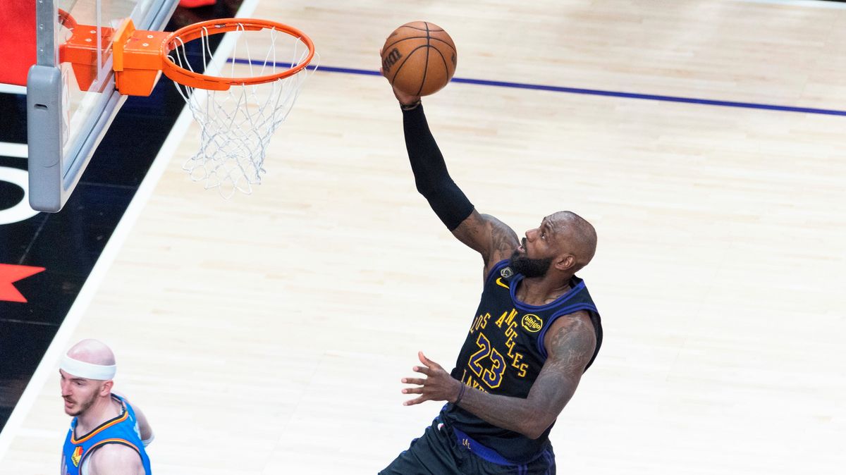 LeBron James končí v Lakers, kariéru si ale ještě protáhne