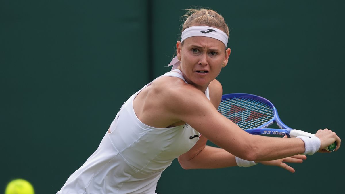 TENIS ONLINE: Plíšková ve Wimbledonu ovládla české derby. Bouzková v problémech, rozhodne třetí set