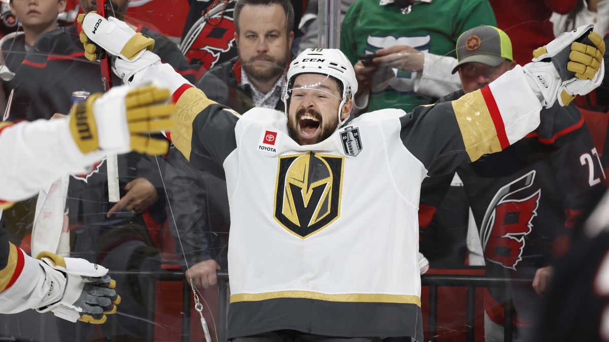 Hertl parádní střelou rozhodl první finále NHL