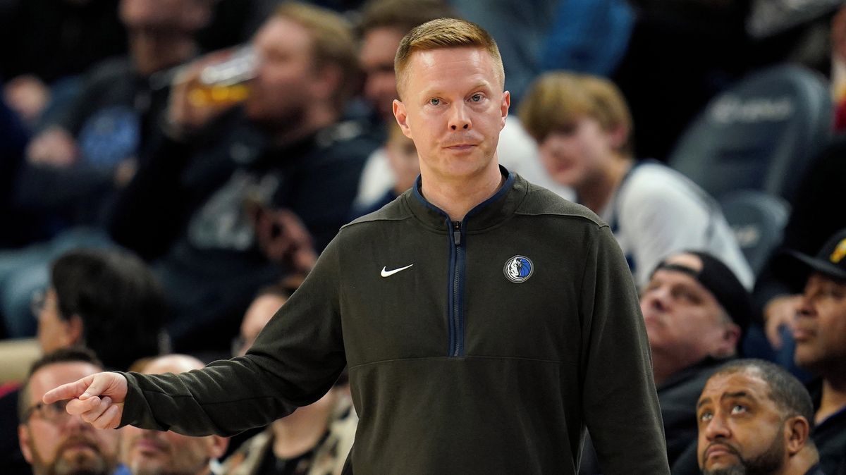 Kouč Sweeney se po finále NBA přesune od Spurs na lavičku Orlanda
