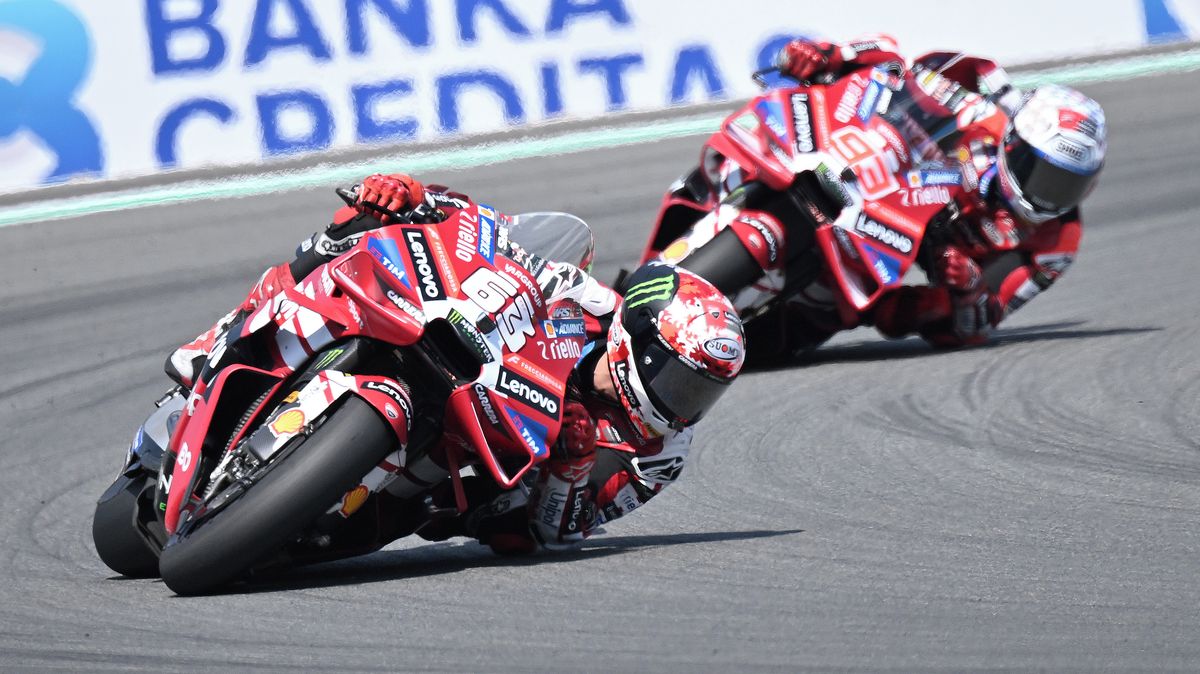 Bagnaia se po odchodu od Ducati stane na čtyři roky jezdcem Aprilie
