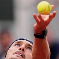 Alexander Zverev v osmém gemu čelil třem brejkbolům, ale všechny odvrátil.