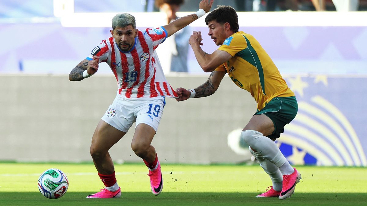 Fotbalové šachy bez gólů. Austrálie slaví postup, Paraguay si musí počkat