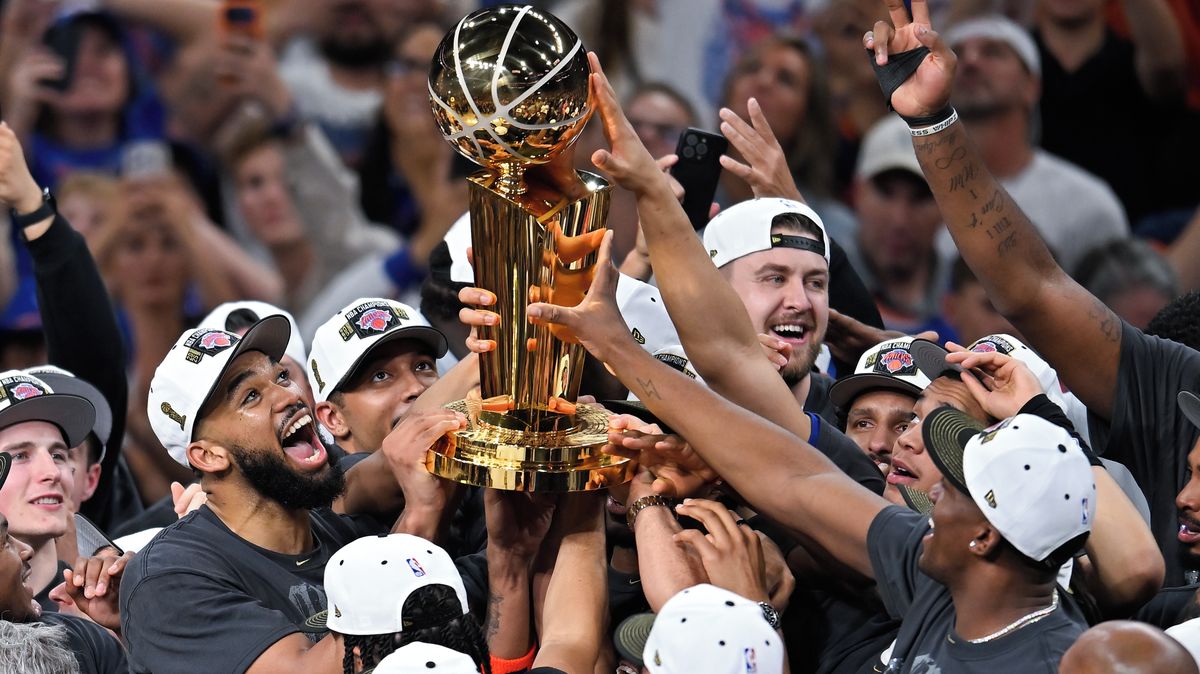 New York Knicks slaví po 53 letech titul v NBA