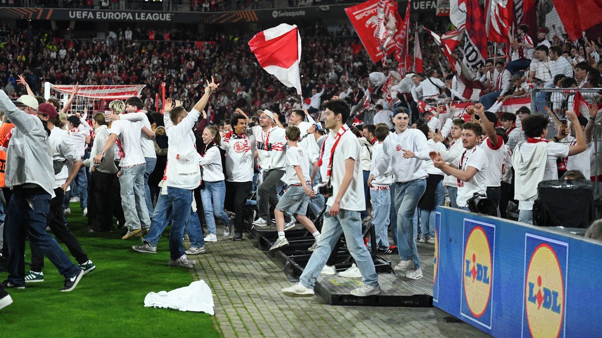 Tvrdý trest. Freiburg pyká za diváky na hřišti v Evropské lize