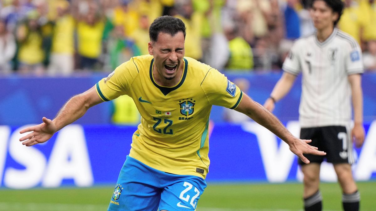 Brazilci udeřili v nastavení a postupují