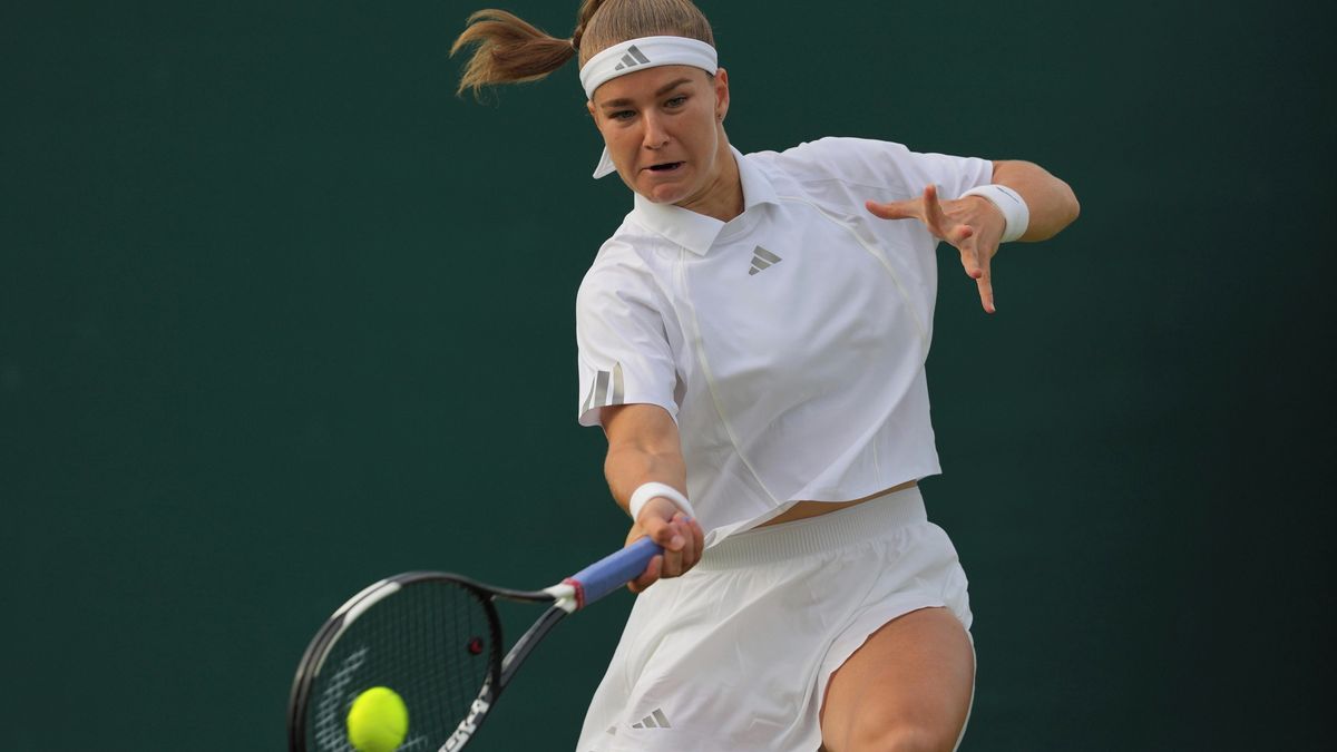 Ve Wimbledonu začne Muchová. Následuje derby a pak Krejčíková na centrkurtu půjde proti mladé Rusce