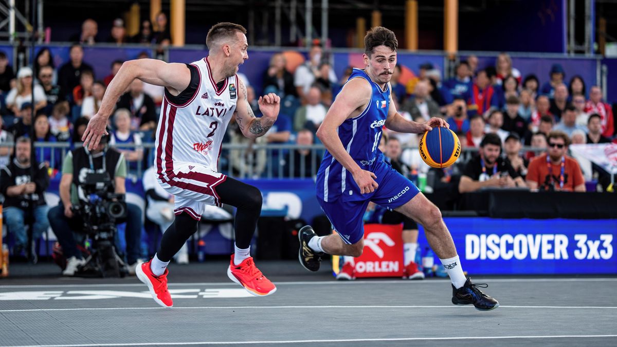 Skvělí Češi při návratu na světovou scénu slaví postup do play off! Žije i šance na přímou vstupenku do čtvrtfinále