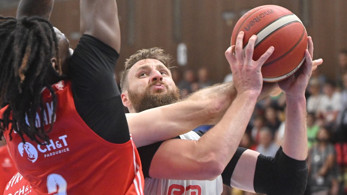 Nymburk vyhrál první finále rozdílem osmi bodů