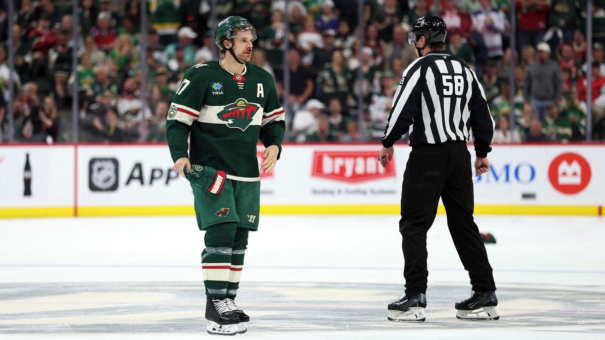 Dostál trofej NHL za humanitární činnost nezískal, má ji Marcus Foligno