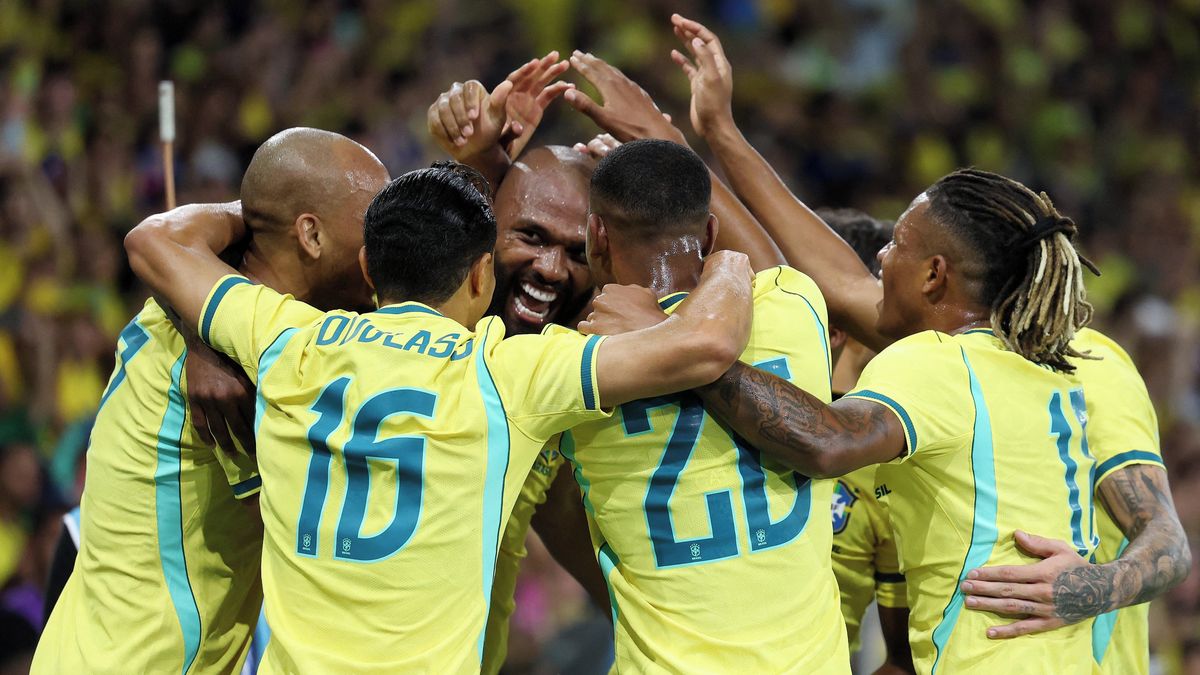 MS začíná i pro prvního favorita. Brazílie se utká s Marokem