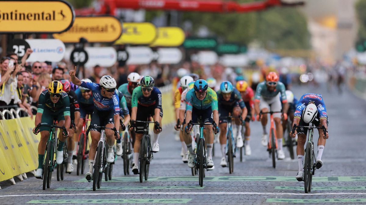 Nádherný finiš Tour de France, Van der Poel za sebou těsně nechal sprintery! Bittner znovu spadl