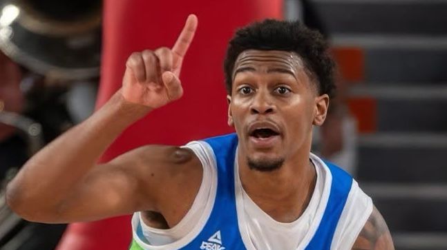 Basketbalovou Slavii posílil další americký rozehrávač