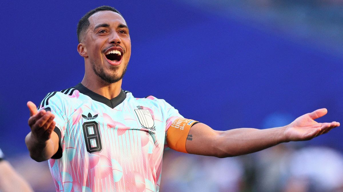Manchester United získal do středu pole i Tielemanse, stál téměř miliardu