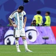 Smutný Lionel Messi po druhém inkasovaném gólu
