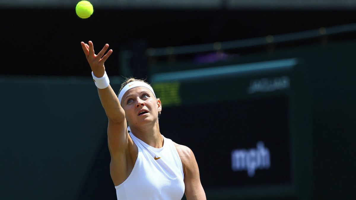 Další český titul z Wimbledonu. Šafářová přehrála Strýcovou a ovládla turnaj legend