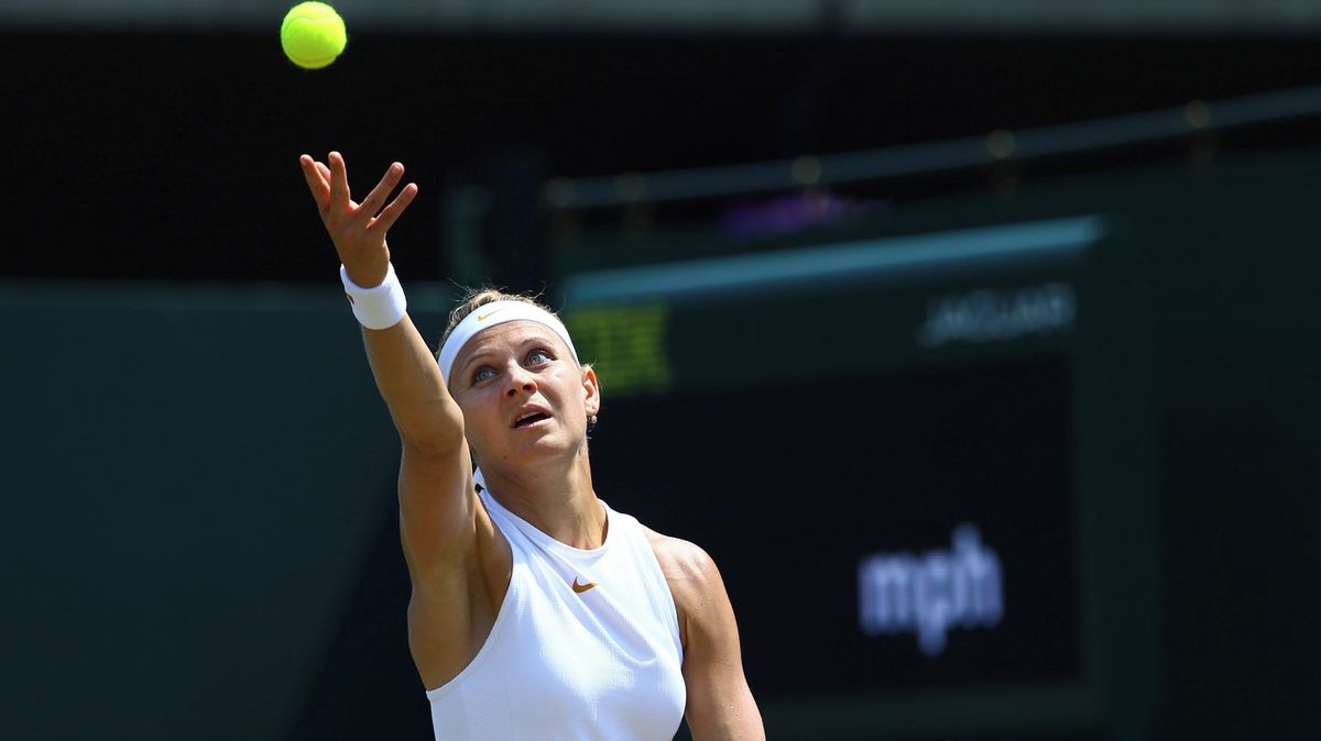 Další český titul z Wimbledonu. Šafářová přehrála Strýcovou a ovládla turnaj legend