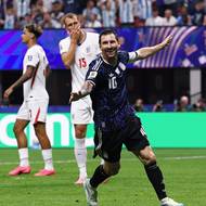 Argentinec Lionel Messi a jeho radost po vyrovnávací brance.