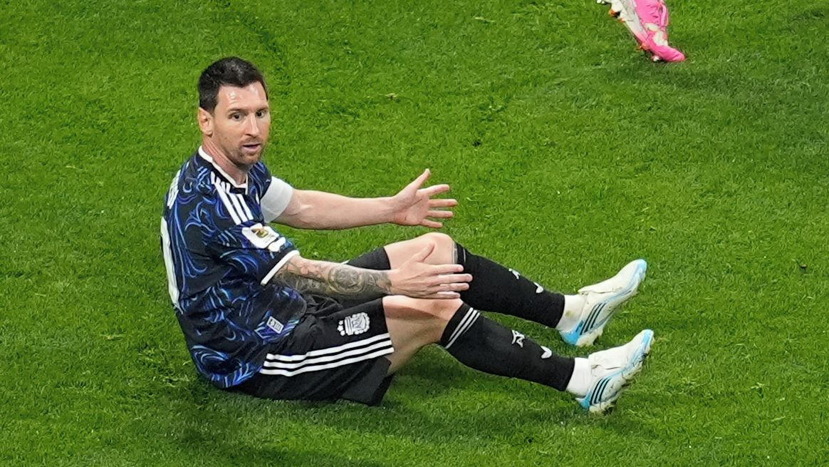 FOTBAL ONLINE: Řež a velké emoce hned zkraje! Anglie bojuje s obhájcem titulu z Argentiny