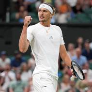 Alexander Zverev se raduje ze zisku prvního setu