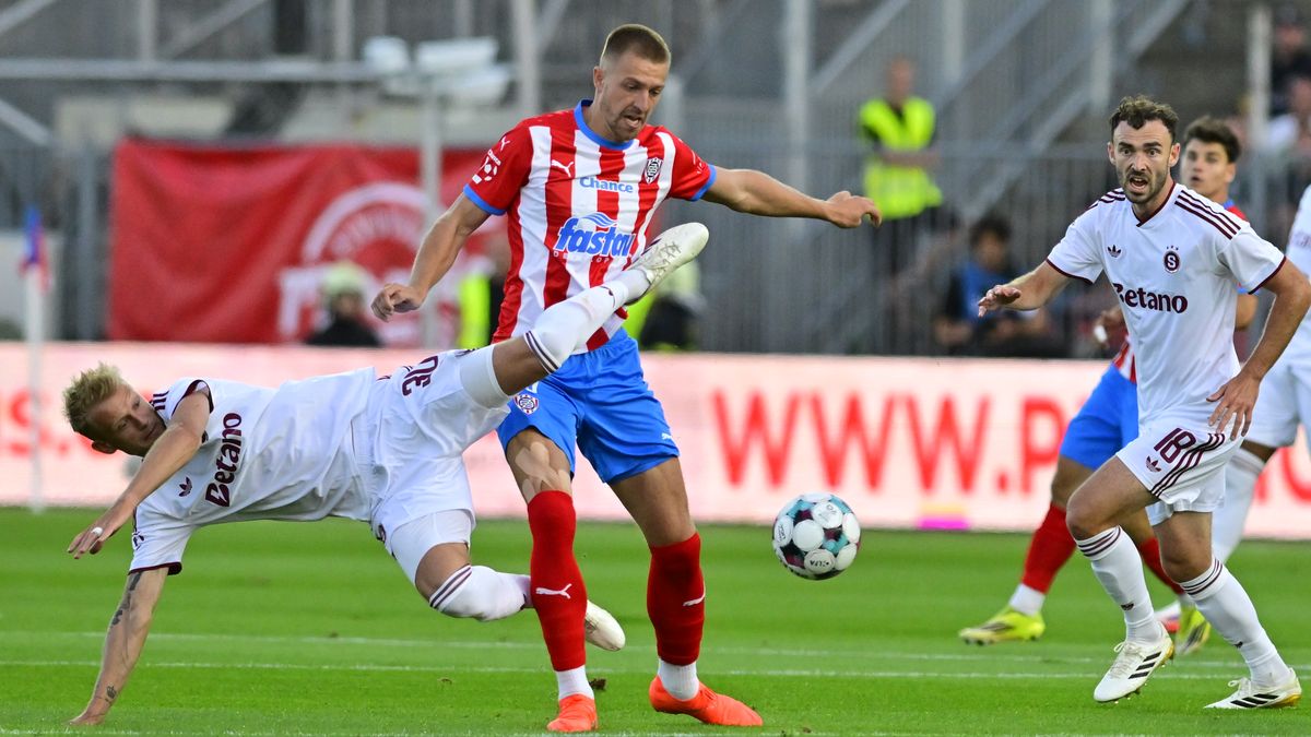 FOTBAL ONLINE: Nováček jde proti Spartě znovu do vedení. Plzeň nestačila na Liberec