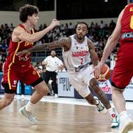 Marcquise Reed dal Španělům 32 bodů včetně rozhodujícího koše