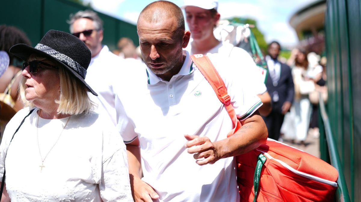 Totální fraška ve Wimbledonu. Naprostý podraz, zuřil domácí tenista