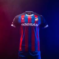 Nový domácí dres Viktorie Plzeň.