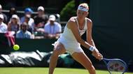 TENIS ONLINE: Bouzková ve Wimbledonu zabrala, bitva o úvodní sadu vrcholí
