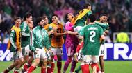 FOTBAL ONLINE: Mexiko se snaží navýšit vedení. Ekvádor poslal do hry bývalého sparťana