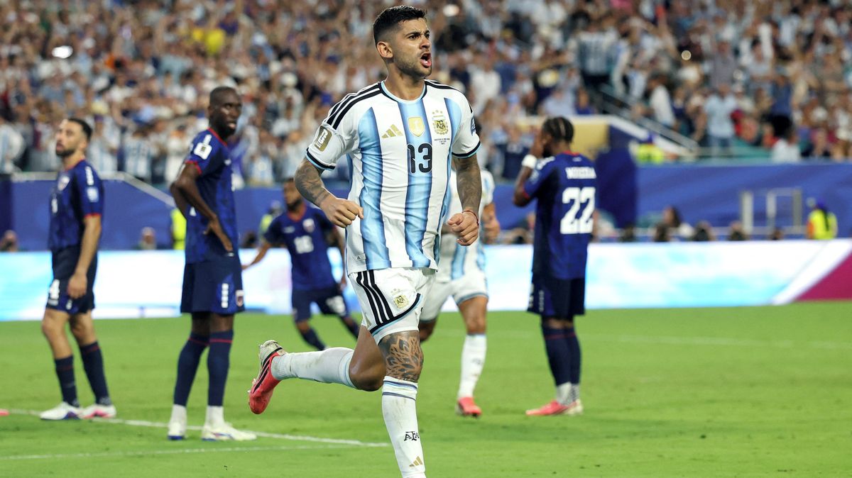 Trpaslík sahal po největší senzaci v dějinách MS. Zlaté obhájce spasil Messi