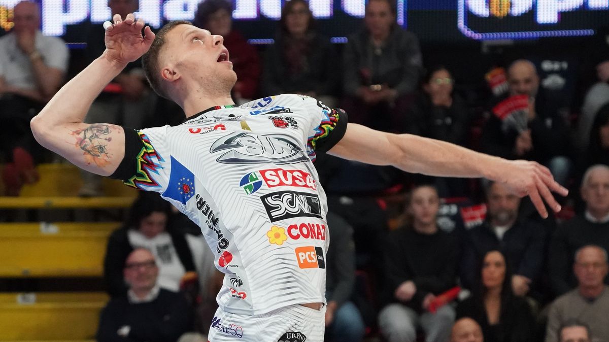 Džavoronok si po triumfu v Lize mistrů vyzkouší japonskou ligu