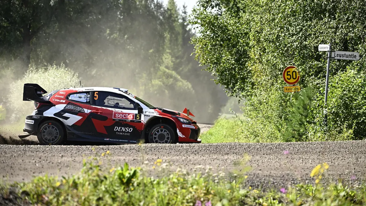Pajari útočí v Paraguayské rallye na třetí výhru za sebou