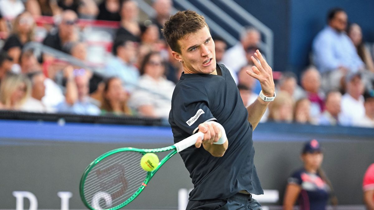 Menšík vyzve Djokovičova přemožitele. Tři české tenistky čekají hráčky z elitní desítky