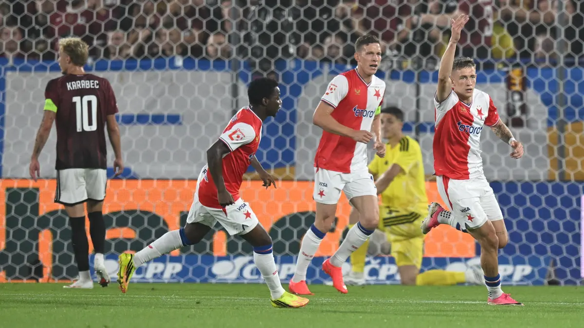 FOTBAL ONLINE: Šok na Letné, v derby jde do vedení Slavia