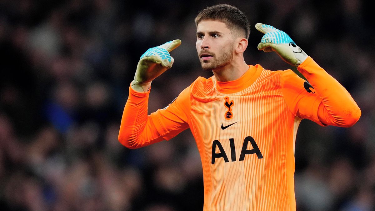 Kinský přijde v Tottenhamu o konkurenta, Vicario odchází do Juventusu
