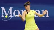 TENIS ONLINE: Nosková povstala, drží naději na zisk první sady. Bejlek v rozhodujícím setu vyhořela a končí. Postup slaví Muchová i Bouzková
