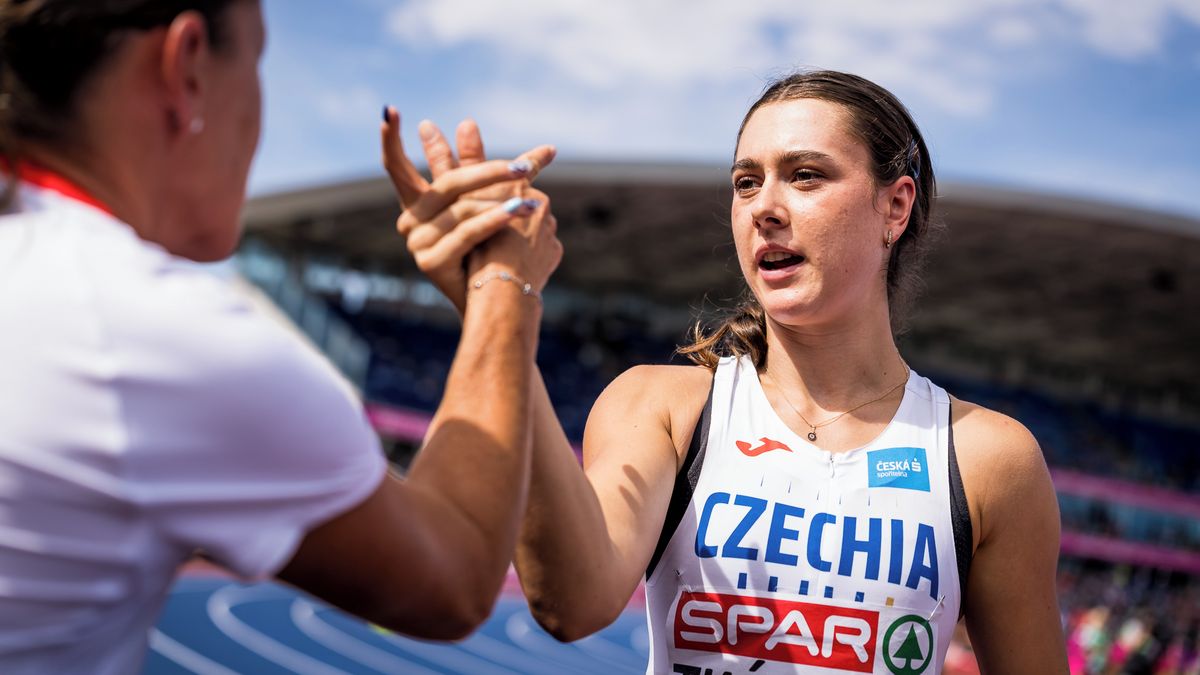 Mladá Češka vedle šampionky. Koukala jsem na ni v televizi, teď spolu závodíme, žasne