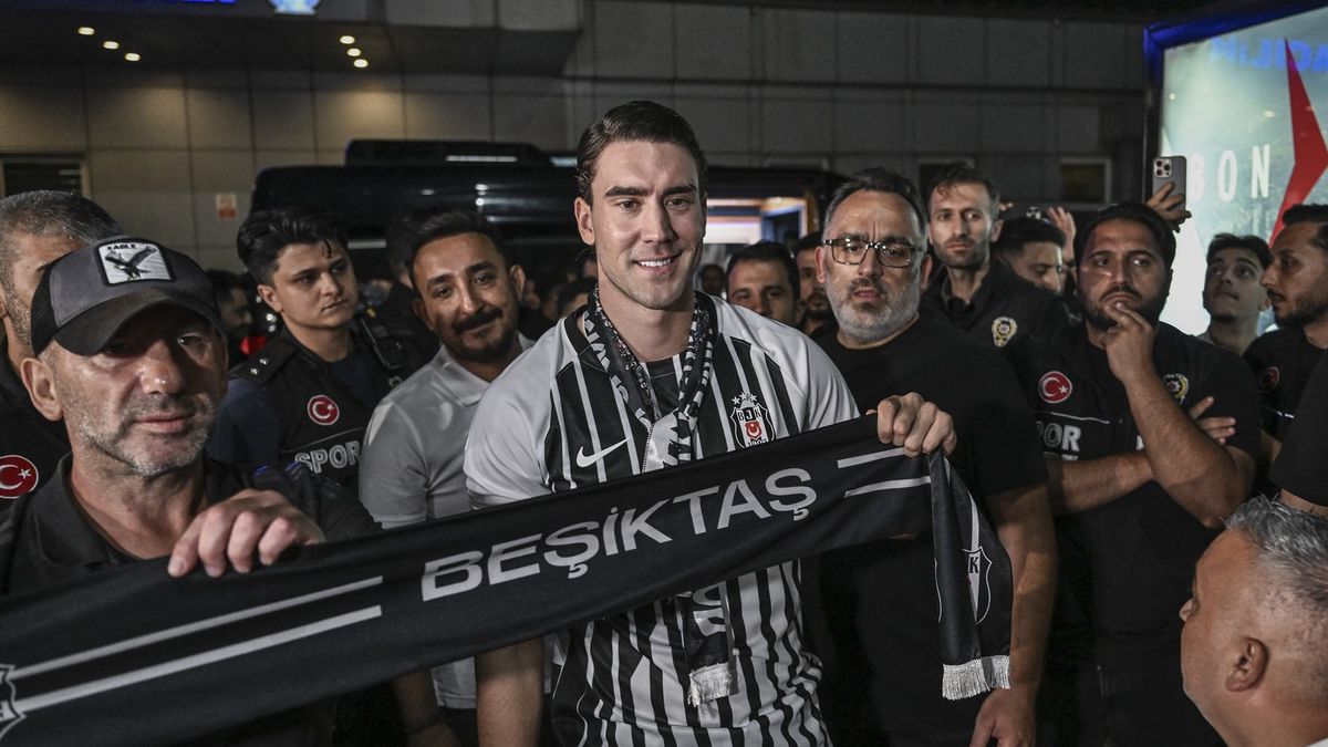 Besiktas krátce před zápasem s Hradcem představil hvězdnou posilu do útoku