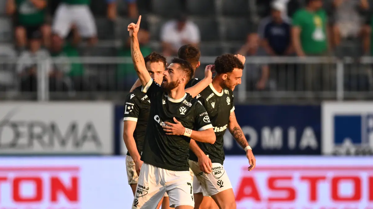 FOTBAL ONLINE: Drama! Jablonec vyválčil prodloužení. I Hradec drží nadějný výsledek