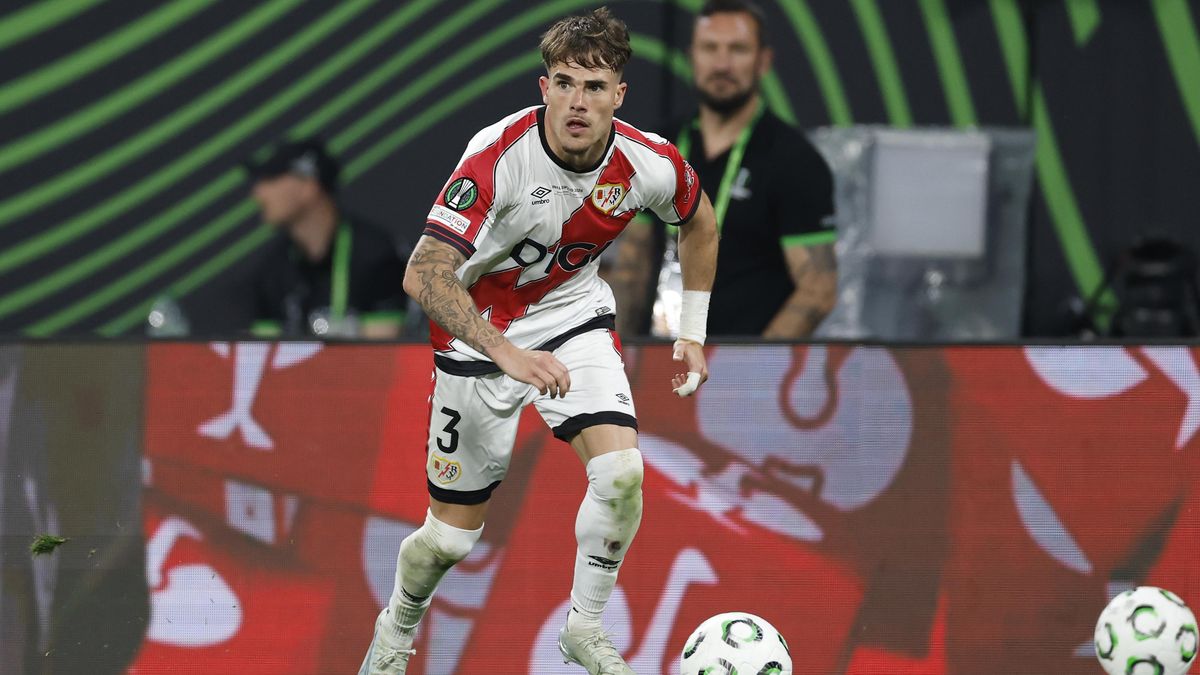 Chelsea má náhradu za Cucurellu, získala jiného španělského obránce