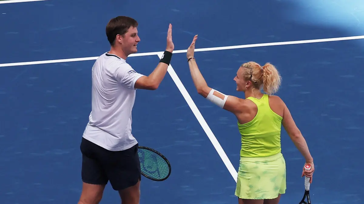 TENIS ONLINE: Menšík s Muchovou začali famózně! Siniaková po obrovském dramatu končí